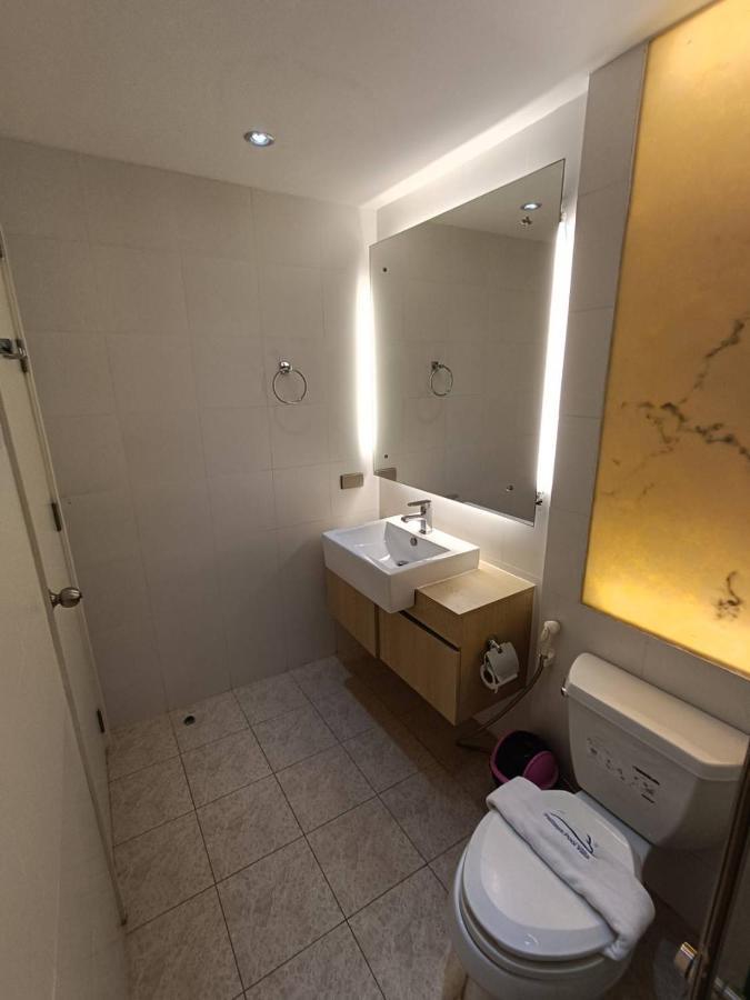Atlantis Condo Resort By Somphong جومتين بيتش المظهر الخارجي الصورة
